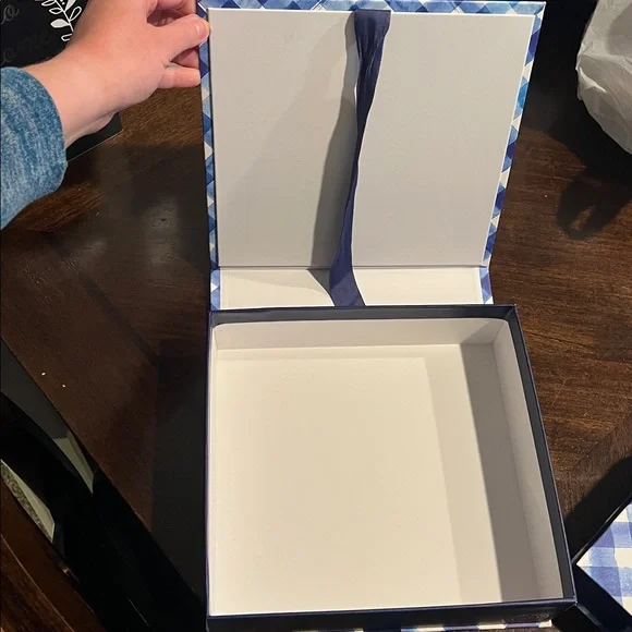 Gingham Boxes - Picture 6 of 9